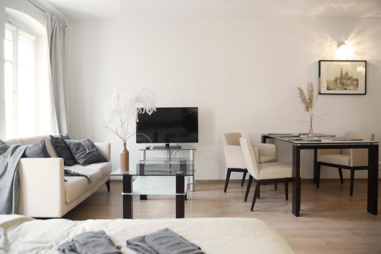 By The River And City Center - Comfortable Rooms Wrocław Buitenkant foto
